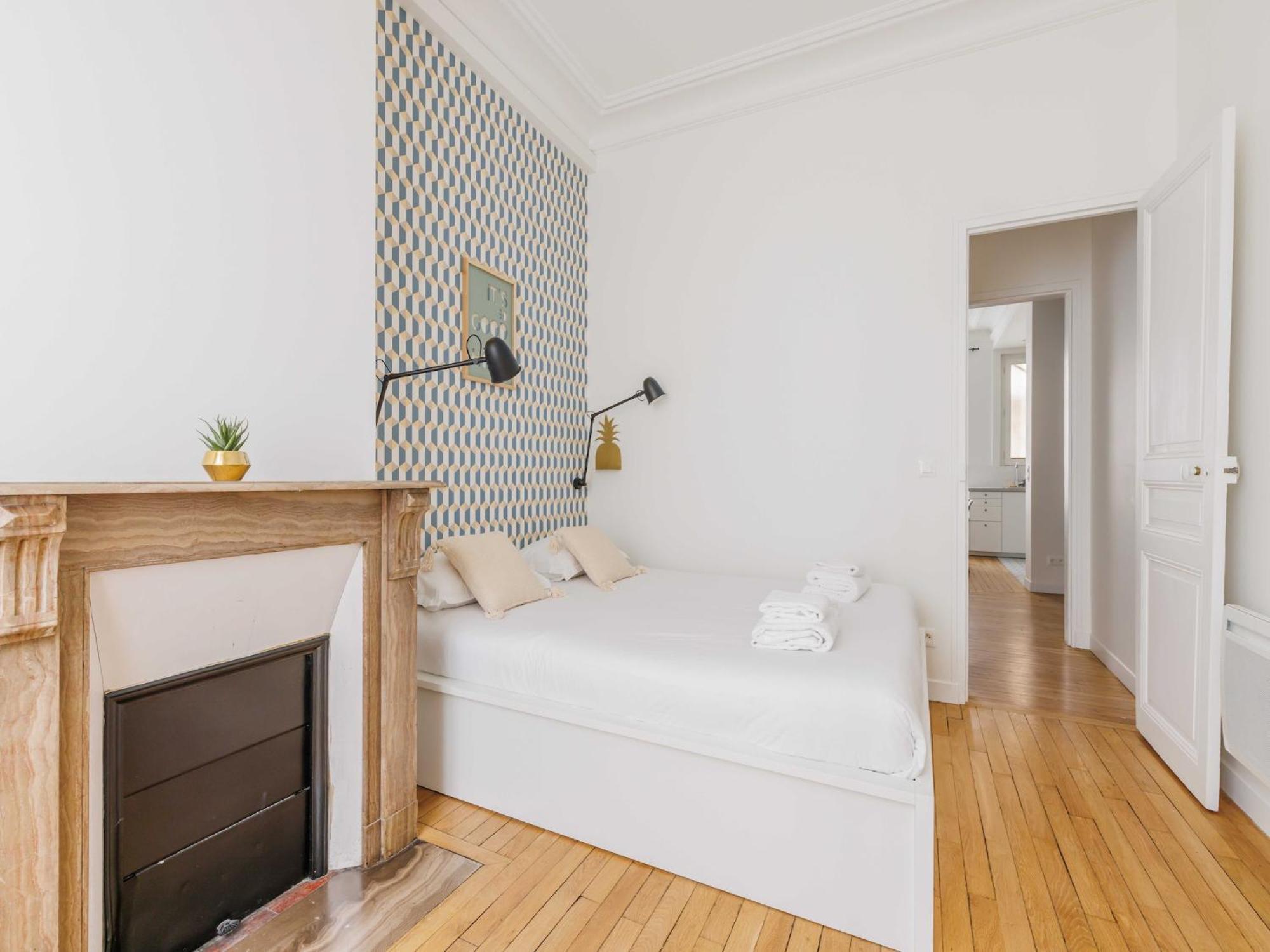 Appt 1 Bdr 2p Near Buttes Chaumont